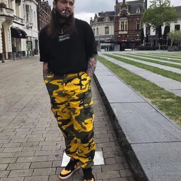 The pair of Nike Air Jordan 1 "new love" Post Malone on the account Instagram of NiceKicks