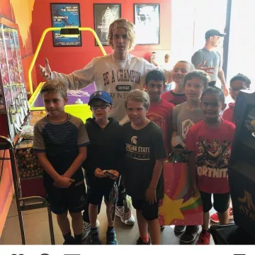 La paire de Yeezy 350 v2 zebra que porte Justin Bieber sur son compte Instagram