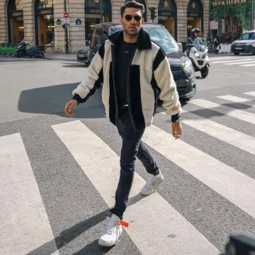 The pair of Nike x Off White Air Force 1 Low Virgil Abloh The 10 Ten of Anil B on his account Instagram