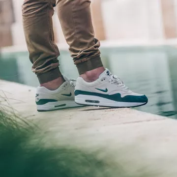 The nike air max 1 grey and blue @tadsnkrs on his account Instagram
