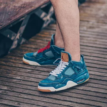 The nike jordan 4 blue jean @tadsnkrs on his account Instagram