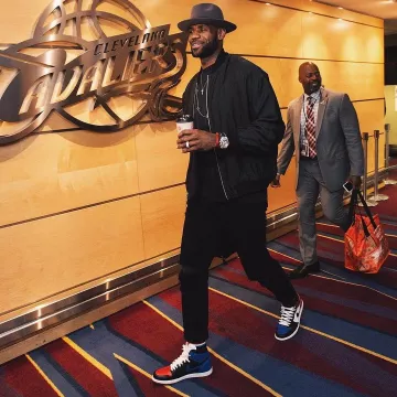 The Nike air Jordan top 3 of Lebron James on instagram of Nicekicks