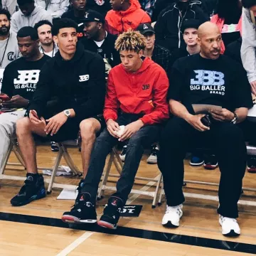 The nike air jordan 8 Aqua of Lonzo Ball on the instagram of nicekicks