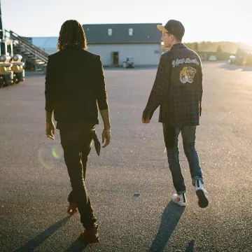 El par de Converse x CDG play que G-Eazy lleva en su cuenta de Instagram