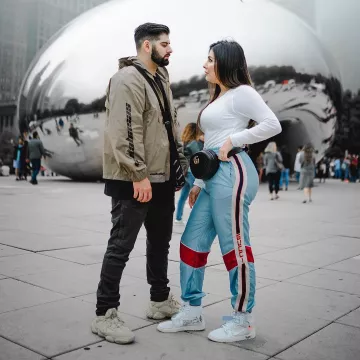 The pair of Air Jordan x Off White Nike AJ I 1 The Ten Part II that carries the woman Qias Omar on his post Instagram