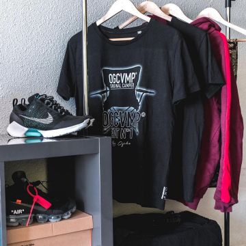 The nike hyperadapt @tadsnkrs on his account Instagram