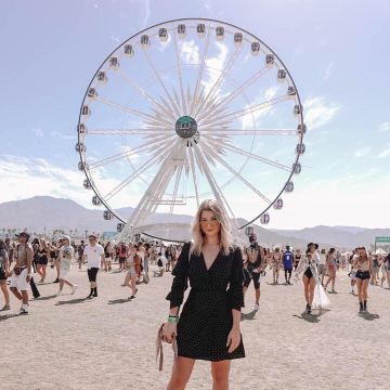 sunglasses seen in the insta of enjoyphoenix