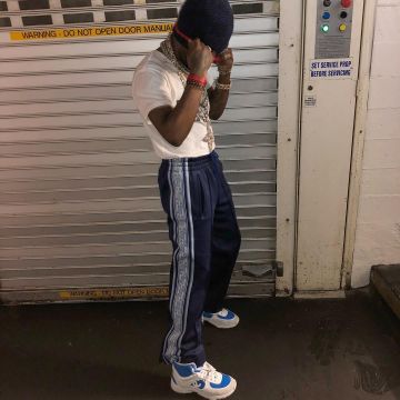 The pair of sneakers Chanel (fabric, lambskin & suede calfskin) Lil Uzi Vert on his account Instagram