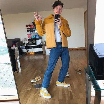 Zapatos Yellow Converse Golf Le Fleur de Magnus en su cuenta de Instagram