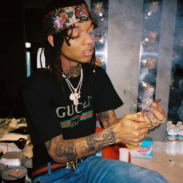 The black t-shirt Gucci Swae Lee on the account Instagram of Rae Sremmurd
