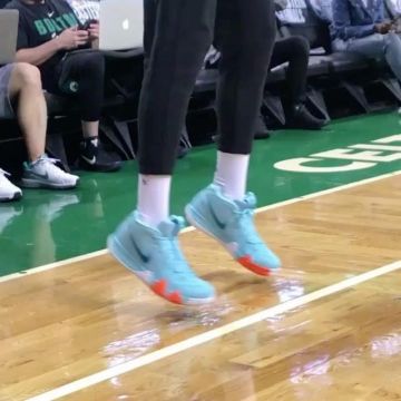 The Nike Kyrie 4 blue Kyrie Irving on his account Instagram