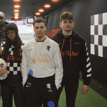 The black sweater Nike x Off-White on the account Instagram @lesitedelasneaker