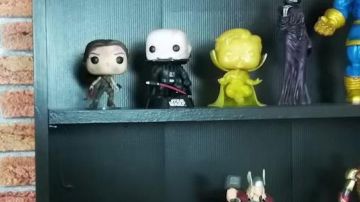 La figurine Funko Pop Tomb Raider dans la vidéo YouTube GAGNE le GANT de l'INFINI de THANOS ! de La chaîne du Geek