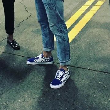the pair of vans checkered old skool blue worn by devin booker on a post-instagram PJ tucker