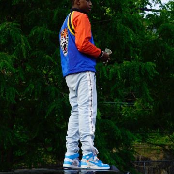 The Air Jordan 1 retro blue on the account Instagram @whois.smookymargielaa