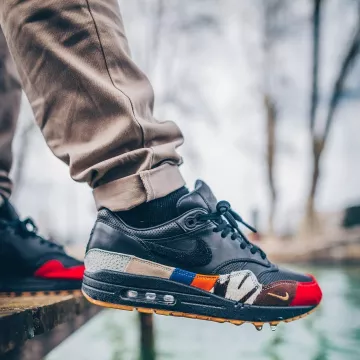 The nike air max1 black animal print @tadsnkrs on his account instagram