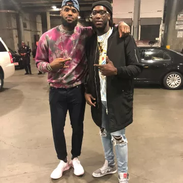 The nike flyknit white of Lebron James on his account Instagram