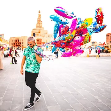 The pair of Vans Old Skool black of DJ Snake on his account Instagram