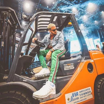 The pair of Nike Air VaporMax More white scope by DJ Snake on his account Instagram