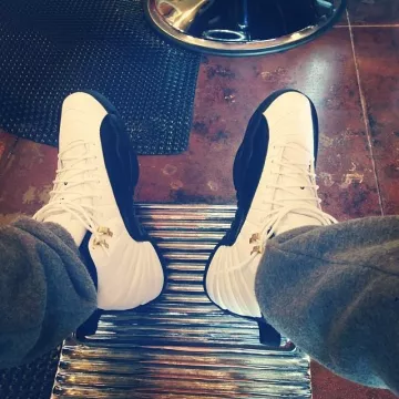 air jordan 12 og white and black (MBJ)