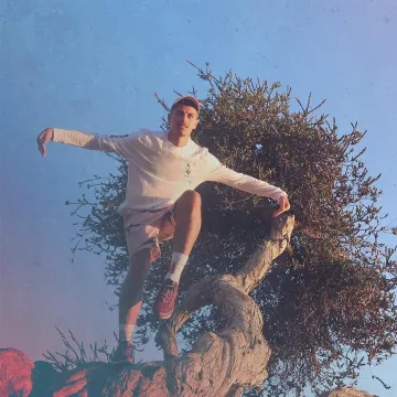 The pair of Nike Spiridon red that carries a Premium on its post Instagram