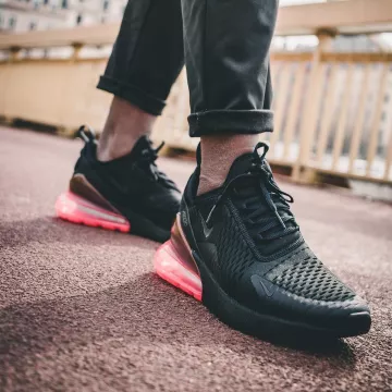 The nike air max 270 black-and-pink @tadsnkrs on his account instagram