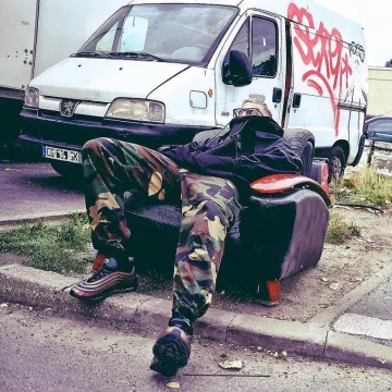 The pair of Nike Air Max 97 Skepta DJ Snake on his account Instagram