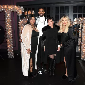 sneakers jordan 1 retro views on the account to Instagram by Tristan Thompson