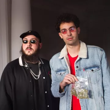 La veste Le­vi's Sherpa Tru­cker Ja­cket por­tée par Jean­Jass sur le post Ins­ta­gram de Ca­bal­lero
