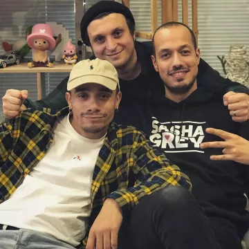 La casquette Ralph Lauren de Mister V sur son compte Instagram