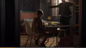 Les chaises Eames dans la chambre d'Ethan dans Extant