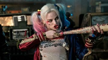 La chaqueta de Harley Quinn (Margot Robbie) en Suicide Squad