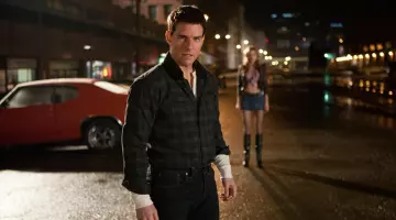 The plaid shirt from Jack Reacher (Tom Cruise) in Jack Reacher