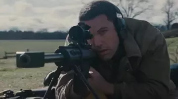 Le blouson Carhartt de Christian Wolff (Ben Affleck) dans Mr Wolff