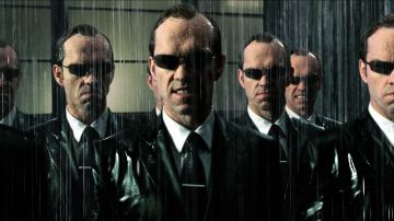 Tie original Agent Smith (Hugo Weaving) in the Matrix Revolutions