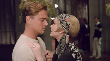 Le foulard vintage de Daisy Buchanan (Carey Mulligan) dans Gatsby Le Magnifique