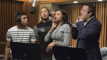 La robe Reiss imprimé serpent de Cookie Lyon (Taraji P. Henson) dans Empire