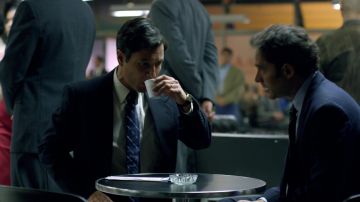 El auténtico reloj de César Gaviri (Raúl Méndez) en Narcos