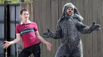 The costume dog Jason Gann in Wilfred