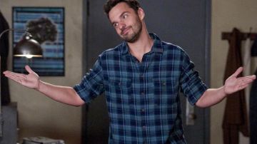 La camisa a cuadros de Mossimo Supply Co. de Nick Miller (Jake Johnson) en New Girl S06E08