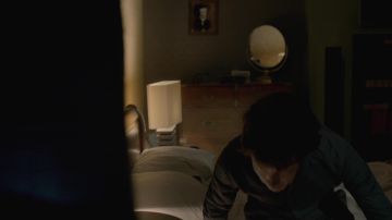 Le portrait de Edgar Allen Poe (1848) chez Sherlock Holmes (Benedict Cumberbatch) dans Sherlock