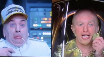 The real radio CB gold of Austin Powers (Mike Myers) in Austin Powers in Goldmember