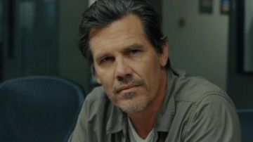 The authentic t-shirt white, Matt Burn (Josh Brolin) in Sicario