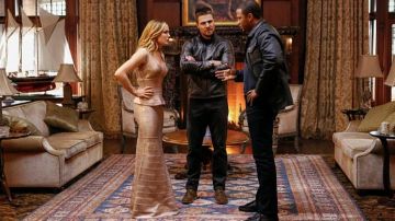 The bridesmaid dress in Arrow S05E08