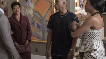 The top Johanna Ortiz of Cookie Lyon (Taraji P. Henson) in Empire