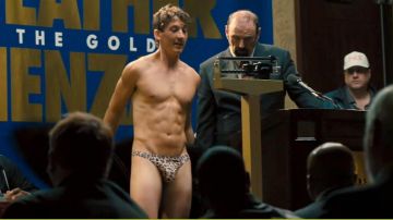 Le slip léopard de Vinny Pazienza (Miles Teller) dans Bleed for This