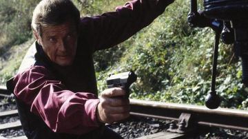 Le Walther P5 utilisé par James Bond (Roger Moore) dans Octopussy