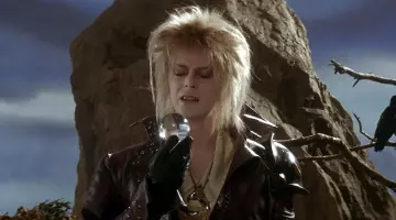 Le collier de Jareth, Roi des Gobelins (David Bowie) dans Labyrinthe