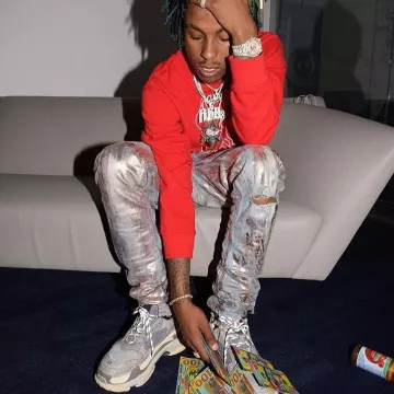 Zapatos BALENCIAGA TRIPLE S vistos en la cuenta de Instagram de Rich the Kid