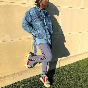Zapatillas BALENCIAGA TRIPLE S de Pusha T en su cuenta de Instagram